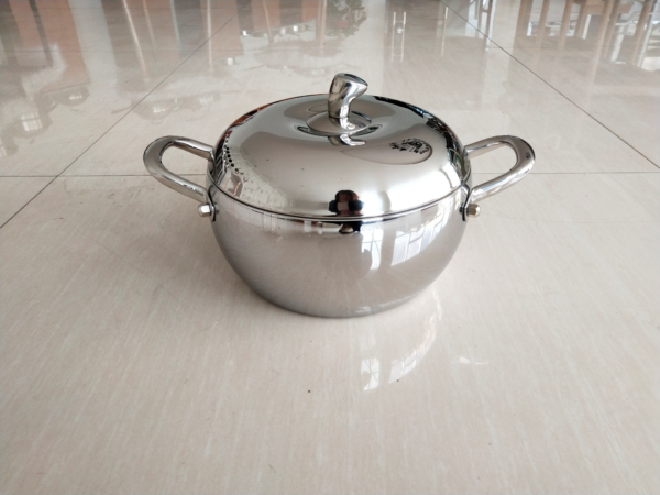 Apple Casserole With Lid - Image 2