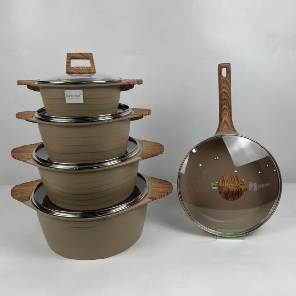 Horizontal Stripe Cookware Set